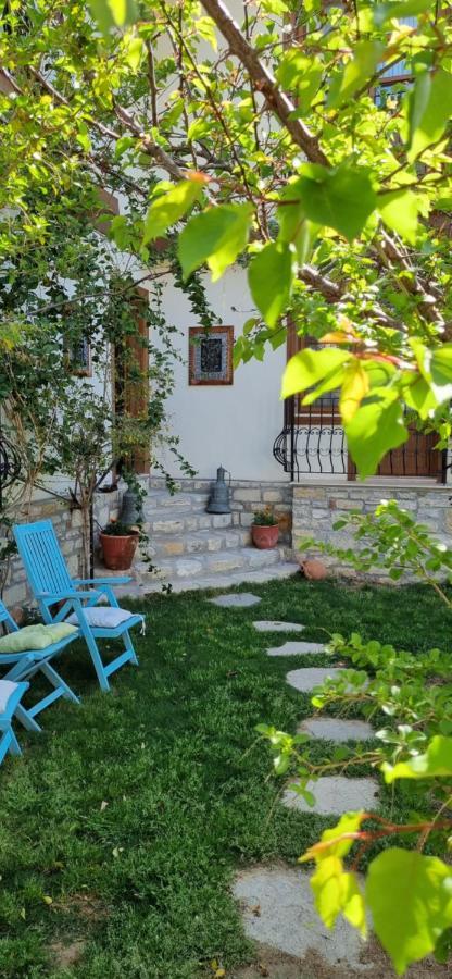 Sezgin Boutique Hotel Кушадасъ Екстериор снимка