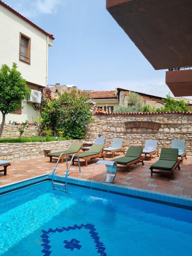 Sezgin Boutique Hotel Кушадасъ Екстериор снимка