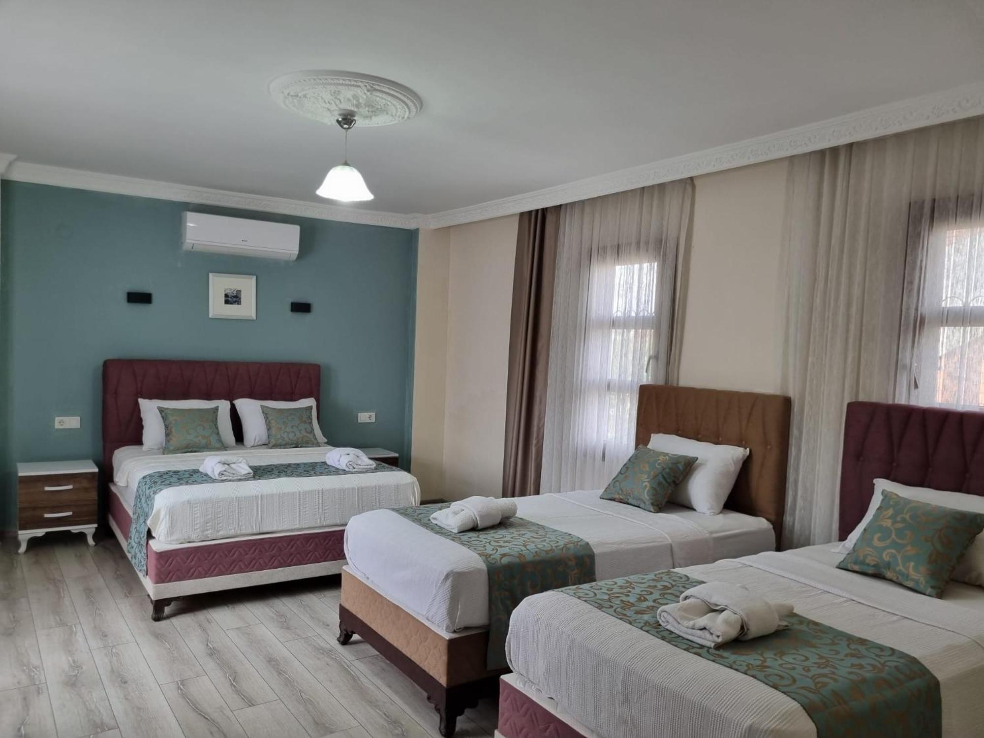 Sezgin Boutique Hotel Кушадасъ Екстериор снимка